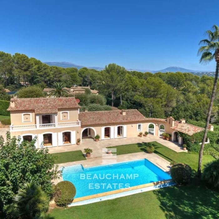 6-Bedroom Provençal Property in a Private Estate – Mougins