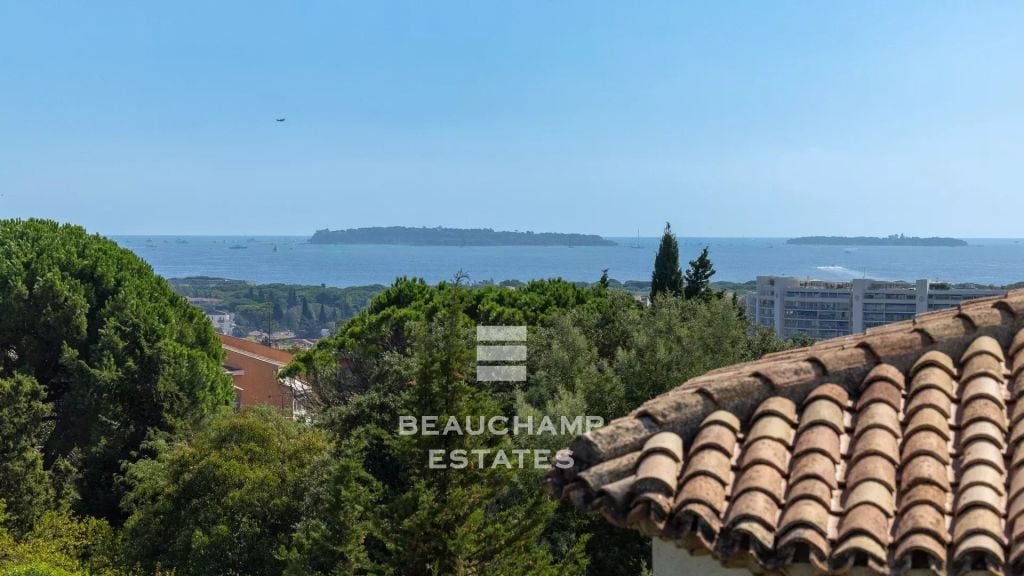 6-Bedroom Provençal Villa with Swimming Pool – Mandelieu-La Napoule