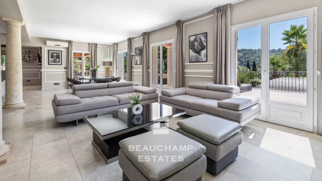 7-Bedroom Provençal Villa with Resort-Style Feel – Grasse