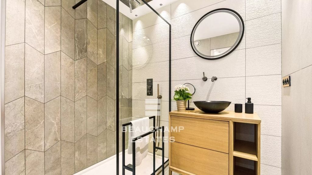 Apartment with Sea-View Terrace – Mandelieu-la-Napoule