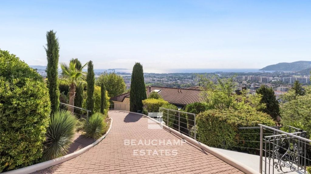Art Deco Villa with 5 Bedrooms and Panoramic Sea Views – Mandelieu-La Napoule