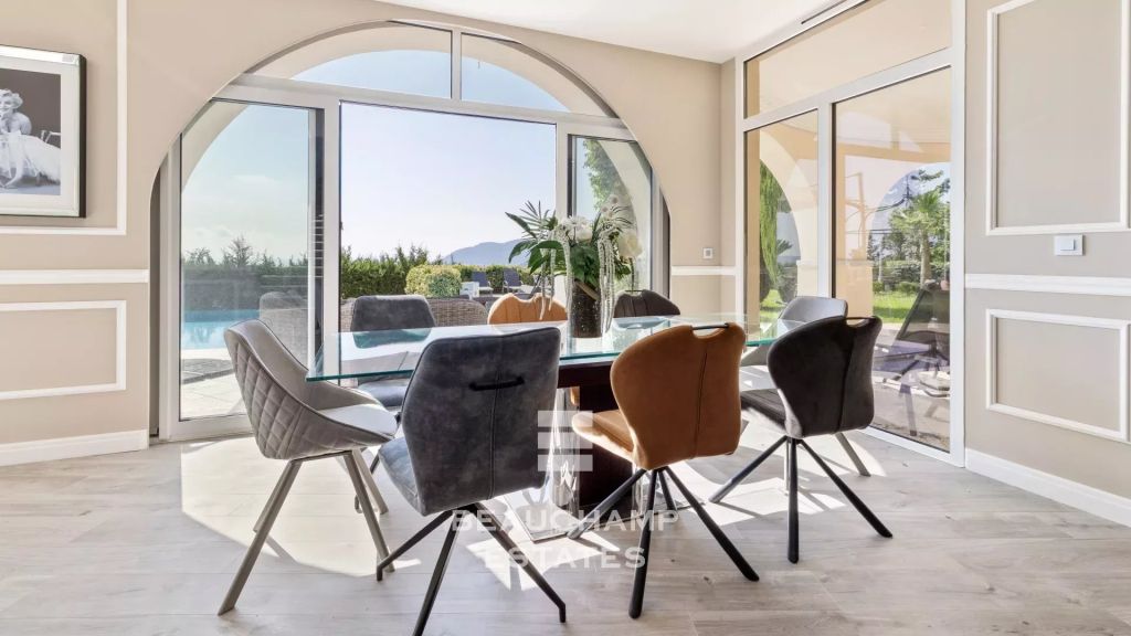 Art Deco Villa with 5 Bedrooms and Panoramic Sea Views – Mandelieu-La Napoule