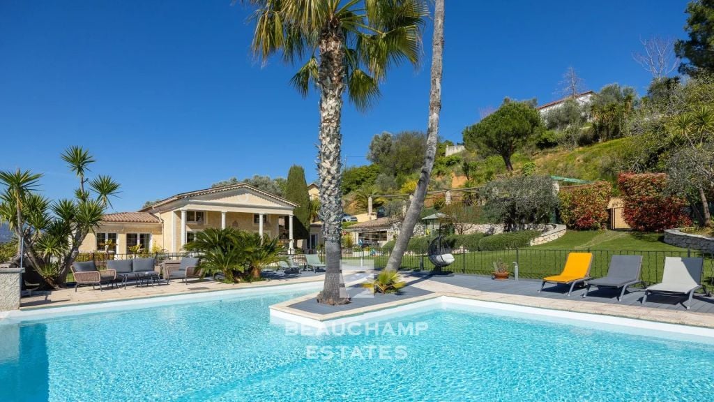 Co-exclusive 5-Bedroom Neo-Provençal Villa with Pool – Nice West