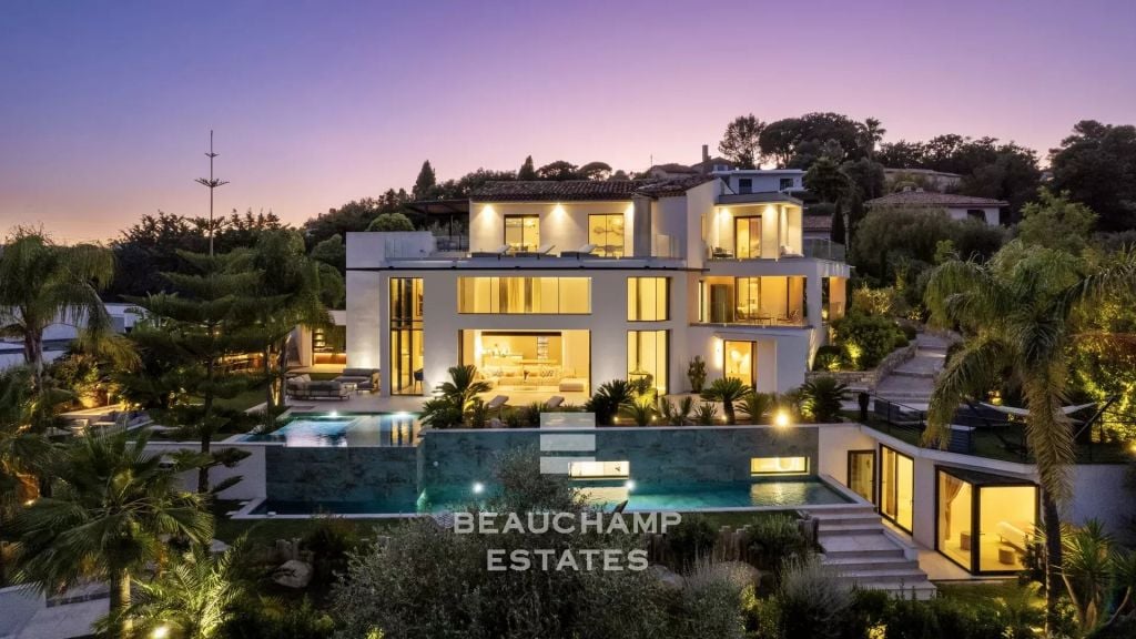 Contemporary 7 bedroom villa with swimming pool – Mougins