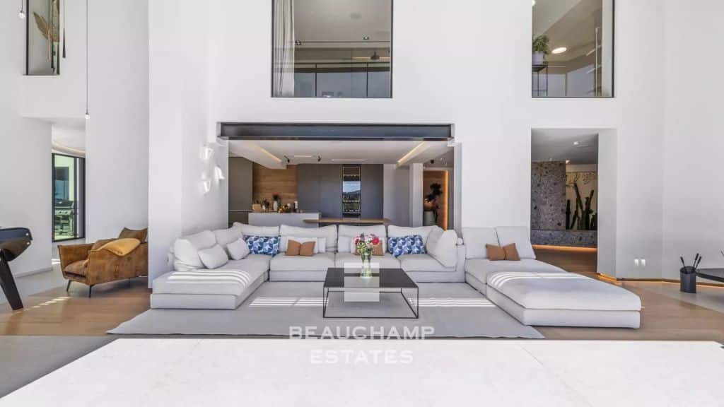 Contemporary 7 bedroom villa with swimming pool – Mougins