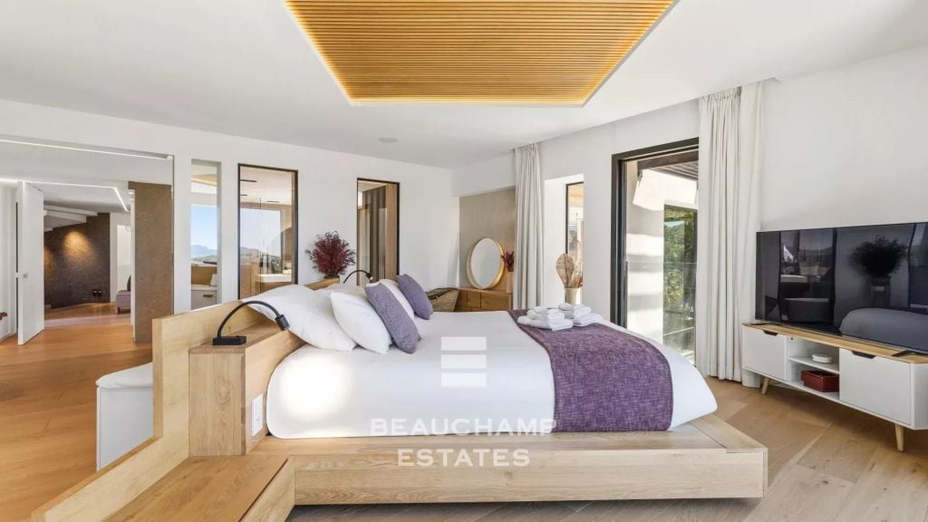 Contemporary 7 bedroom villa with swimming pool – Mougins