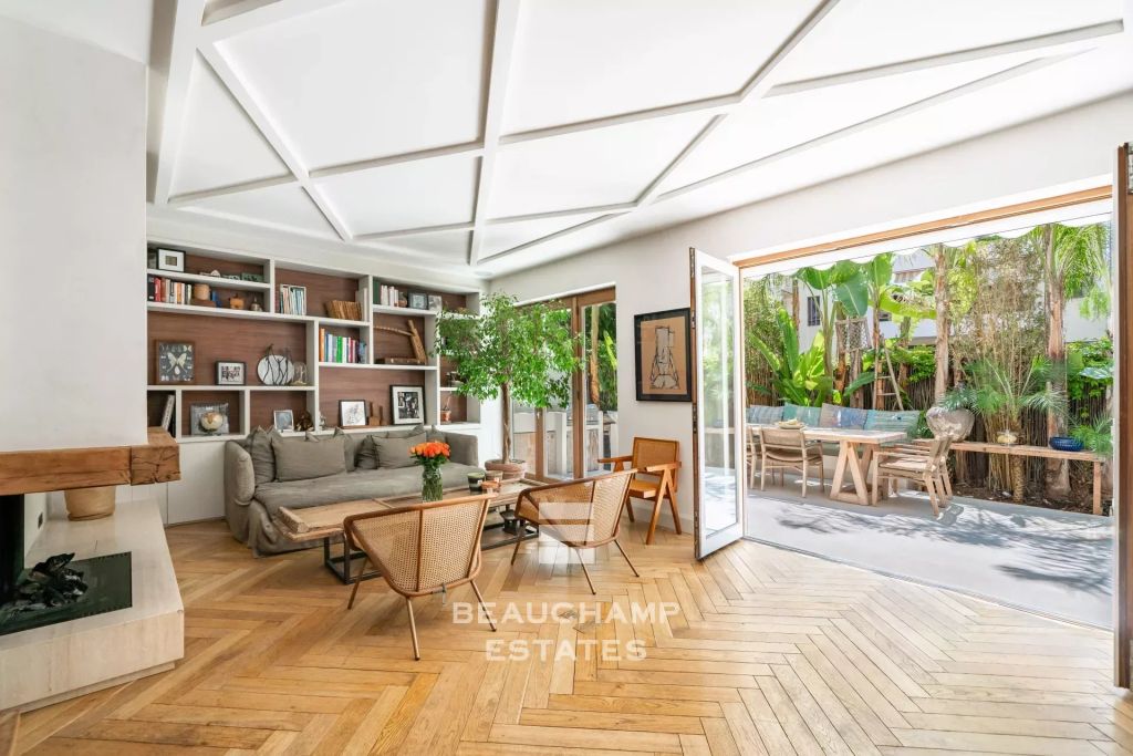 Ground-floor apartment with private pool – Cannes Palm Beach