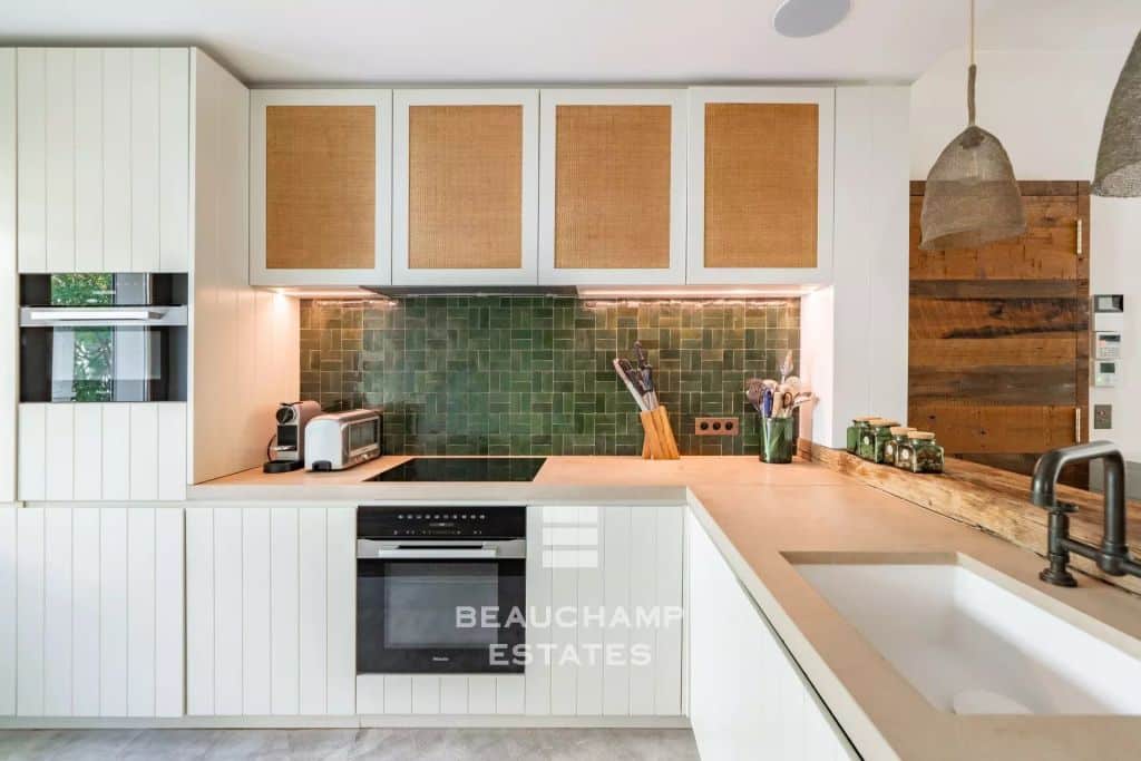 Ground-floor apartment with private pool – Cannes Palm Beach