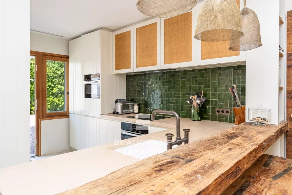 Ground-floor apartment with private pool – Cannes Palm Beach