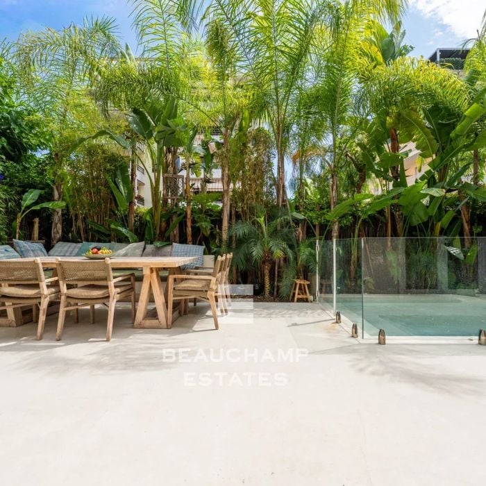 Ground-floor apartment with private pool – Cannes Palm Beach