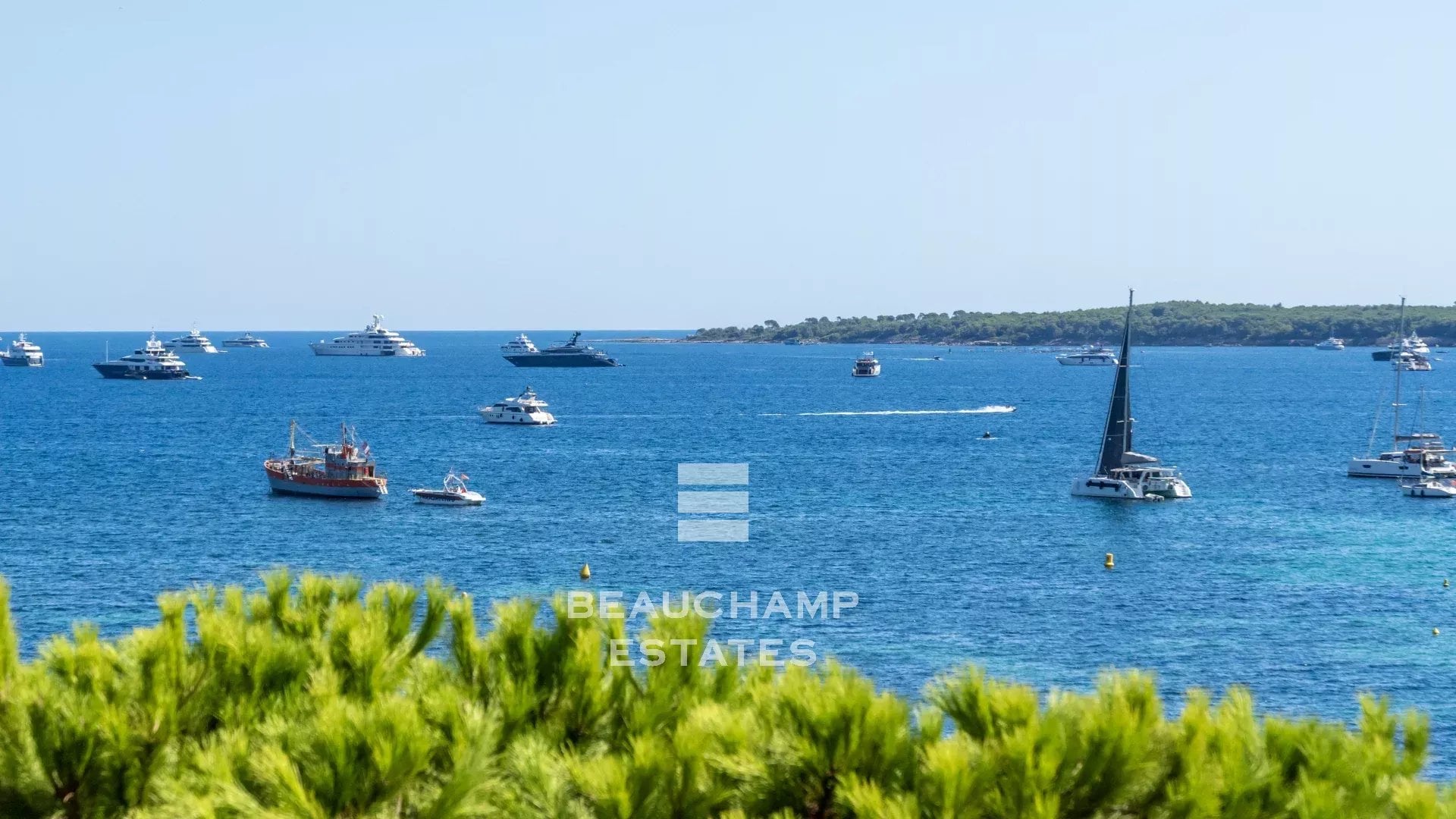 Penthouse de luxe avec vue mer panoramique – Cannes Palm Beach Luxury Penthouse with Panoramic Sea Views – Cannes Palm Beach