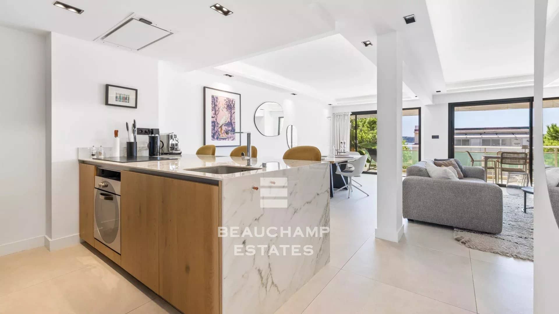 Penthouse de luxe avec vue mer panoramique – Cannes Palm Beach Luxury Penthouse with Panoramic Sea Views – Cannes Palm Beach