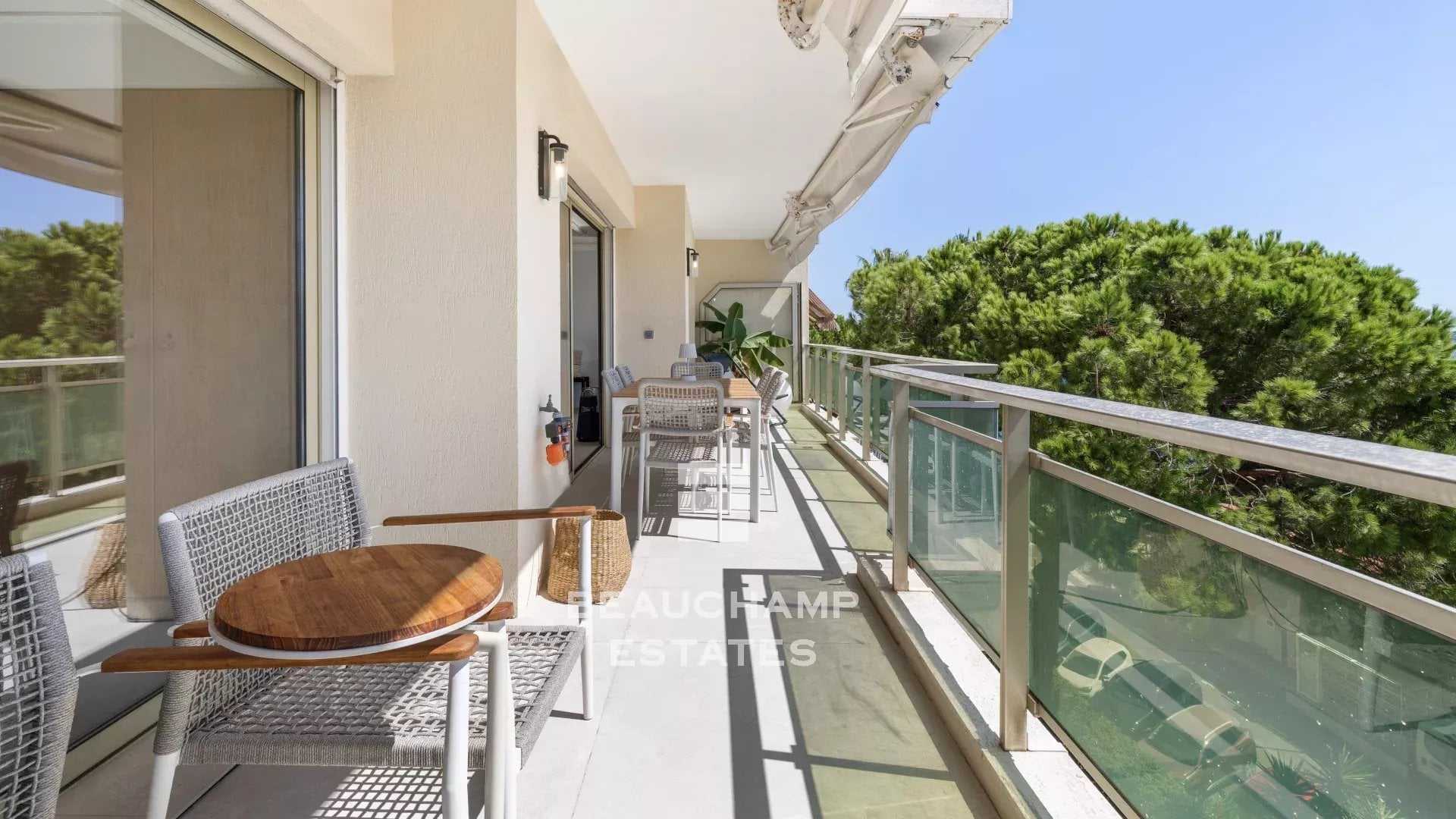 Penthouse de luxe avec vue mer panoramique – Cannes Palm Beach Luxury Penthouse with Panoramic Sea Views – Cannes Palm Beach