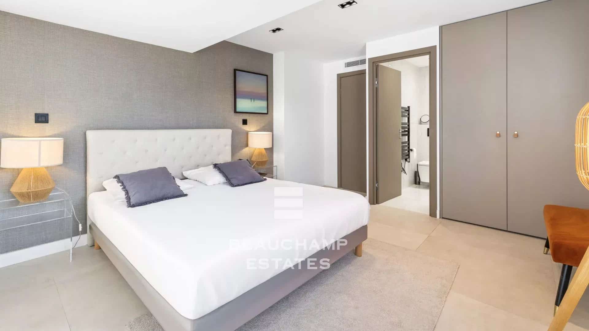 Penthouse de luxe avec vue mer panoramique – Cannes Palm Beach Luxury Penthouse with Panoramic Sea Views – Cannes Palm Beach