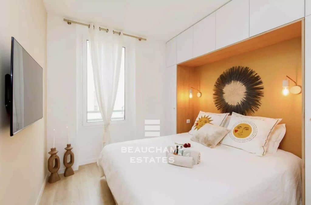 Magnificent 2-bedroom en-suite apartment with sea views – Cannes Port