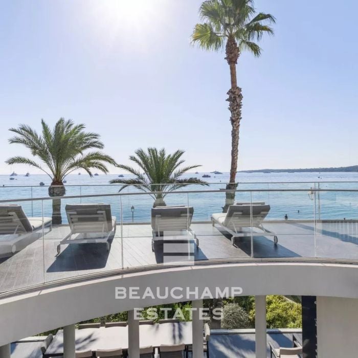 Co-Exclusive – 6-Bedroom Seafront Villa – Cannes Palm Beach