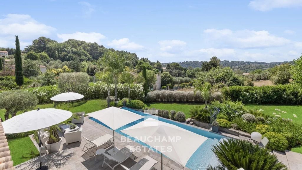Provençal villa with 4 bedrooms and swimming pool – Valbonne