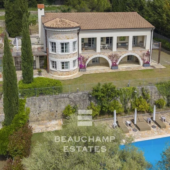 Stone Provençal property with 5 bedrooms and sea view – Grasse