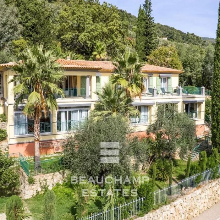 Villa with Two Independent Apartments and Hotel Development Potential – Grasse
