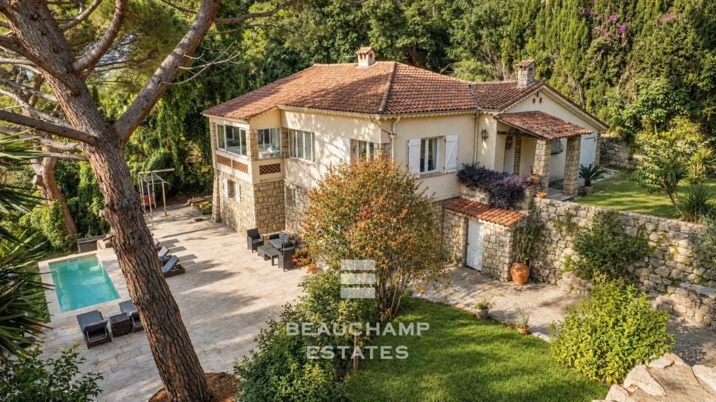 5 Bedrooms Villa, Domniant position, close to Mougins Village
