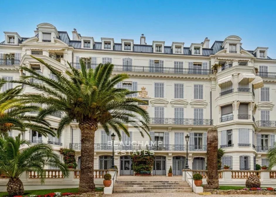 Bourgeois 5-Bedroom Apartment – Cannes Montfleury