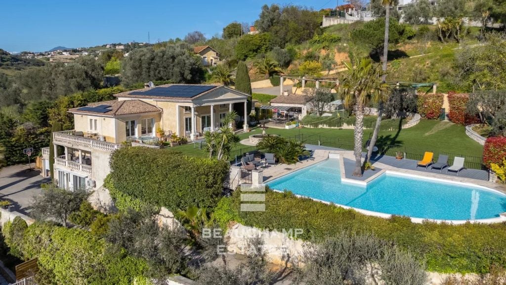 Co-exclusive 5-Bedroom Neo-Provençal Villa with Pool – Nice West