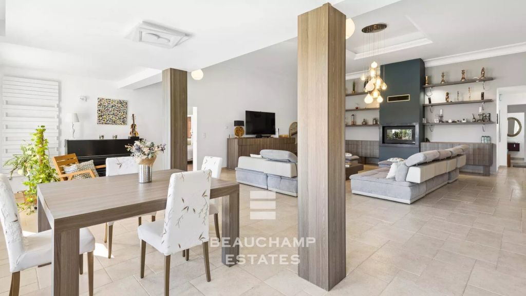 Co-exclusive 5-Bedroom Neo-Provençal Villa with Pool – Nice West