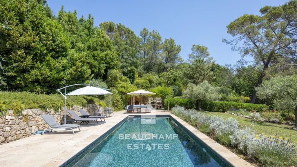 EXCLUSIVE LISTING – Private estate 9 bedrooms with river access – Fayence