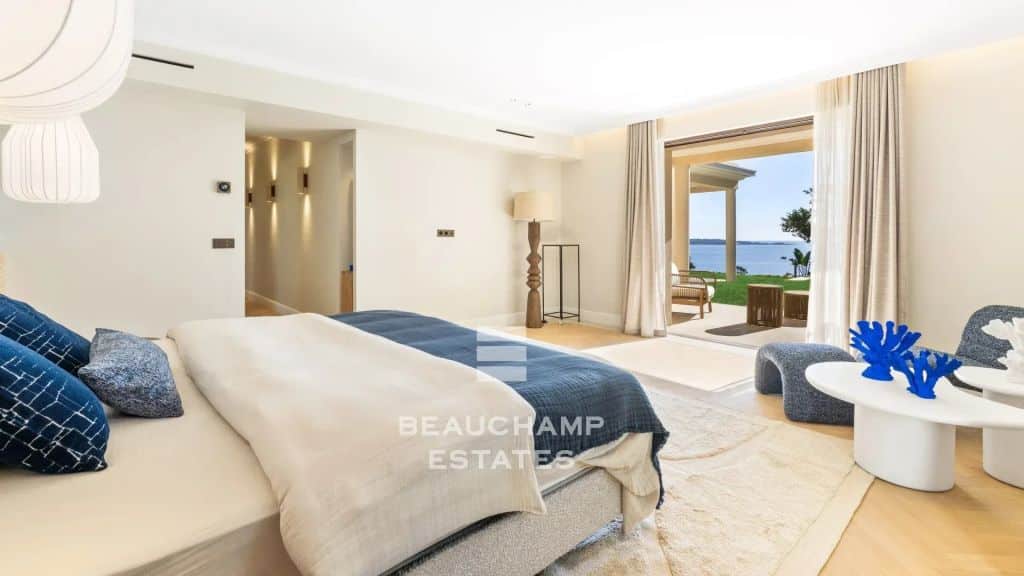 Fully Renovated Villa with Breathtaking Sea Views and Infinity Pool