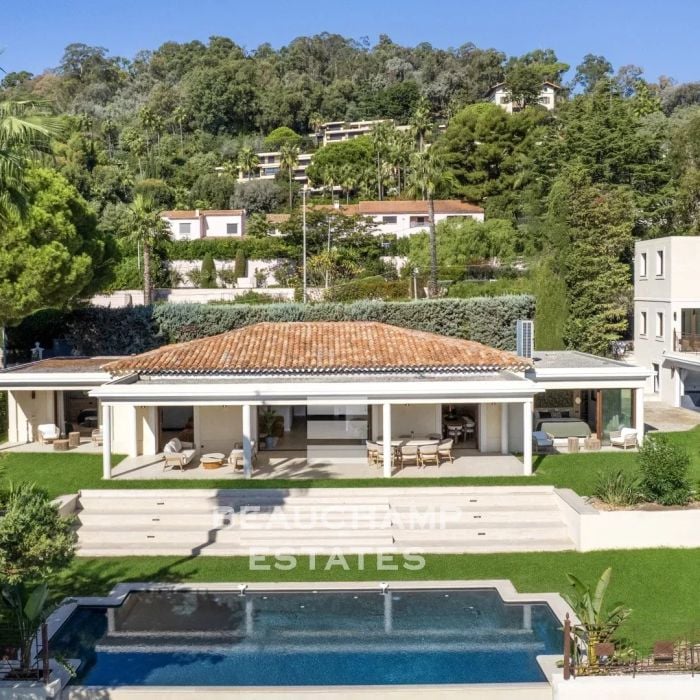 Fully Renovated Villa with Breathtaking Sea Views and Infinity Pool