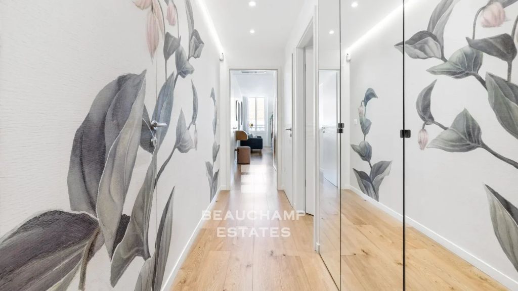 Magnificent 3-Bed Apartment with En-Suite Bathrooms Near the Palais – Cannes Rue d’Antibes