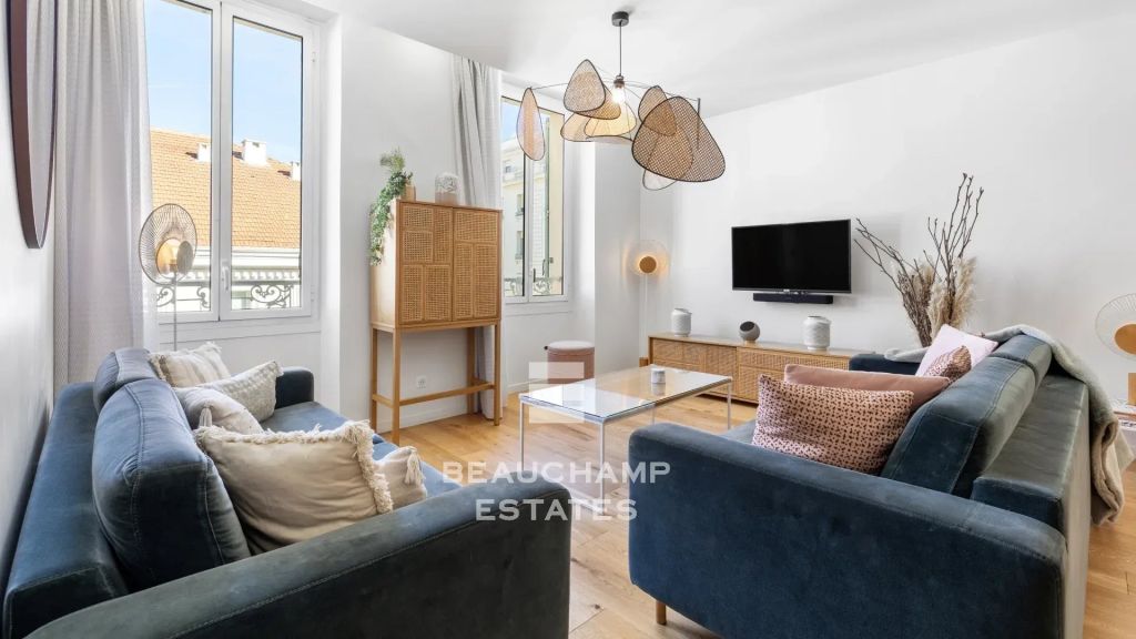 Magnificent 3-Bed Apartment with En-Suite Bathrooms Near the Palais – Cannes Rue d’Antibes