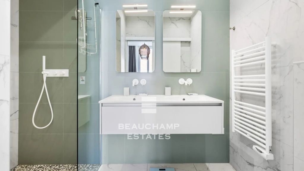 Magnificent 3-Bed Apartment with En-Suite Bathrooms Near the Palais – Cannes Rue d’Antibes