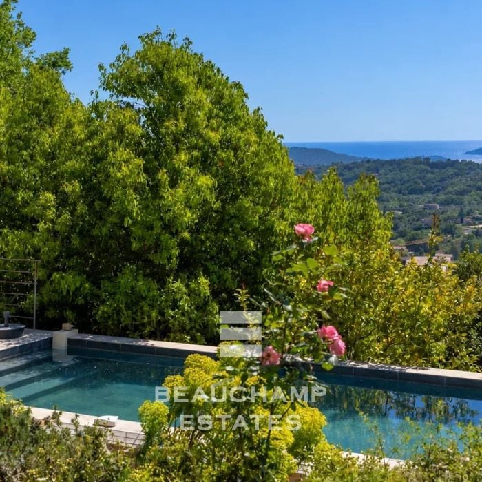 Villa néo provençale 5 chambres avec vue mer – Châteauneuf-Grasse
