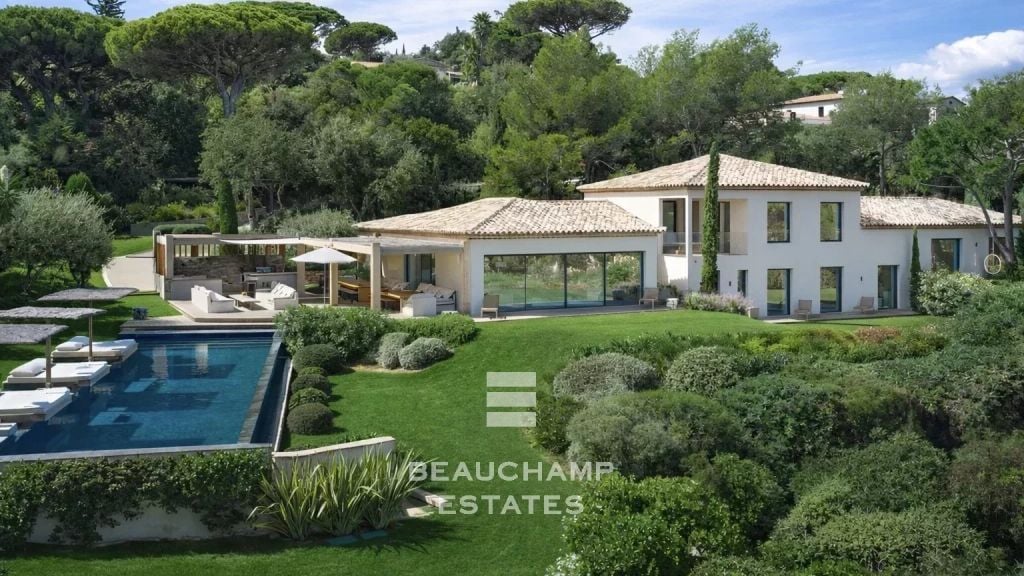 Saint-Tropez Les Parcs – Prestigious property with private access to the sea