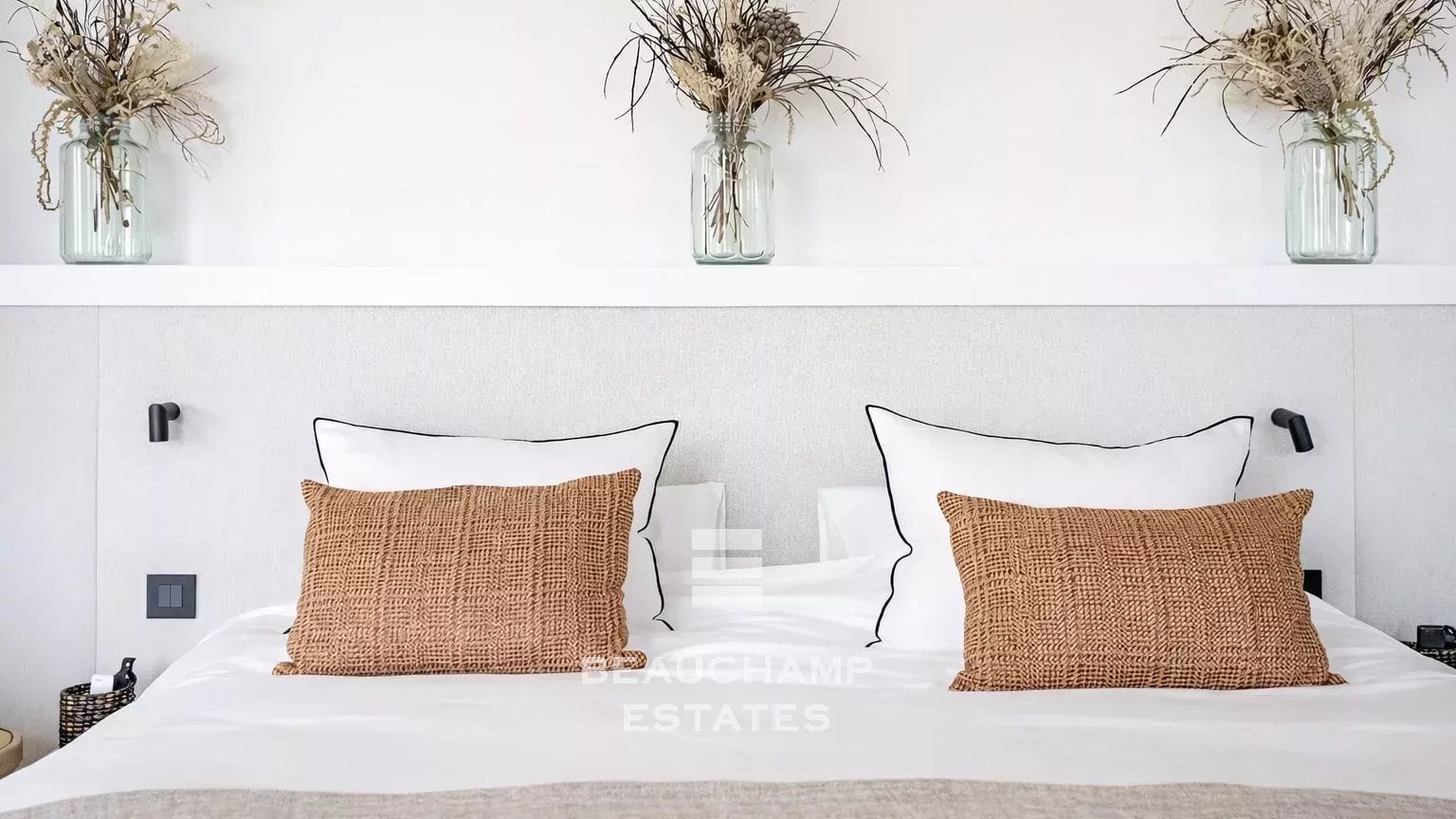Saint-Tropez Les parcs – Propriété prestigieuse avec accès direct à la mer Saint-Tropez Les Parcs – Prestigious property with private access to the sea