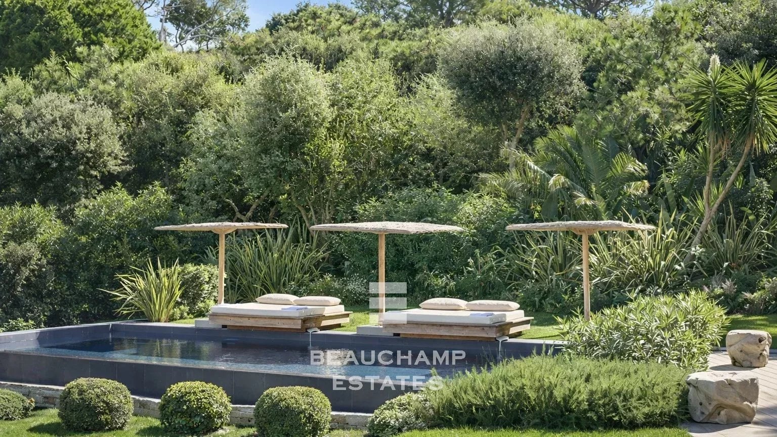 Saint-Tropez Les parcs – Propriété prestigieuse avec accès direct à la mer Saint-Tropez Les Parcs – Prestigious property with private access to the sea