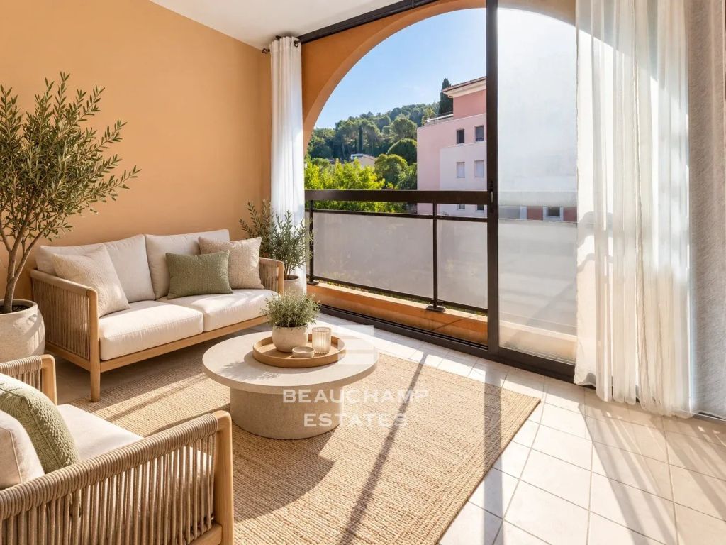 Top-floor 4-room apartment – Mougins Tournamy