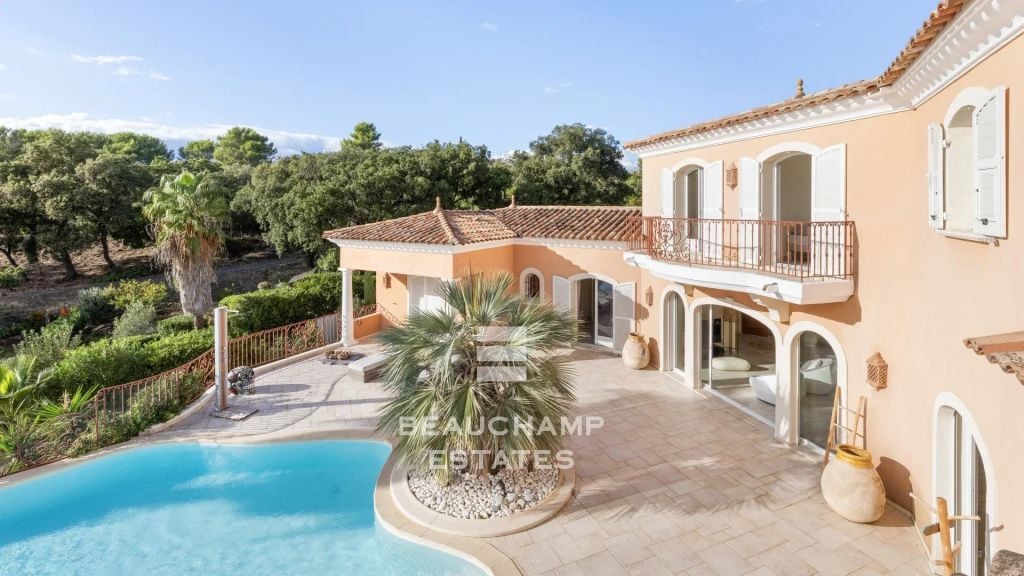 Villa with Panoramic Sea and Hillside Views – Valescure
