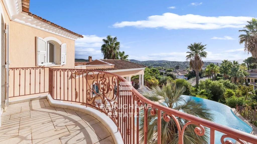 Villa with Panoramic Sea and Hillside Views – Valescure